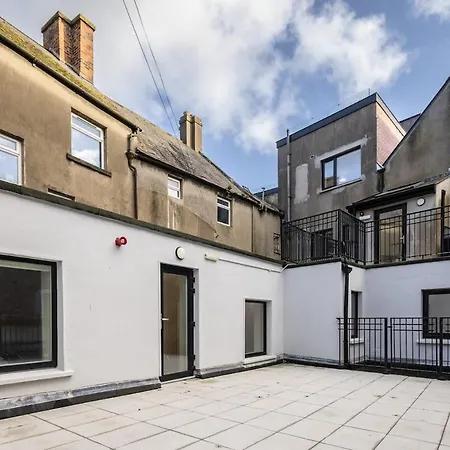 1st Floor Stylish 2-bed Appartement Drogheda